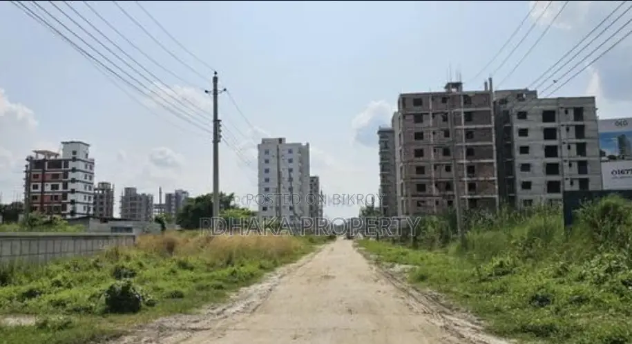 সেক্টর-১৫/ডি এ মেট্রো স্টেশন ৩ কাঠা লেক সাউথ