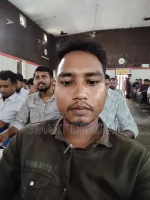 ইমার্জেন্সি ড্রাইভার প্রয়োজন