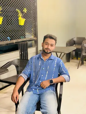 রিসেপশনিস্ট