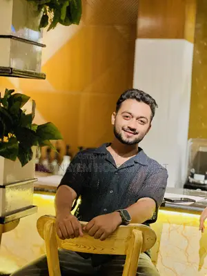 রিসেপশনিস্ট