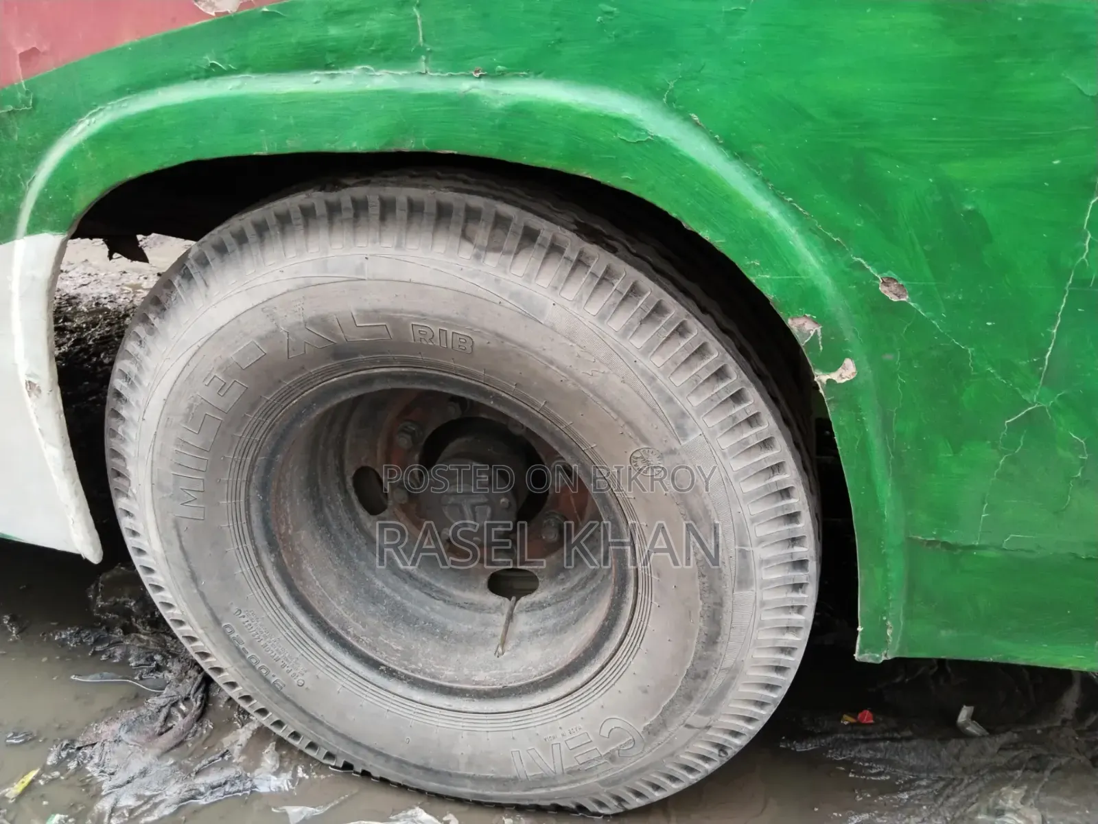 Hino Dutro 2014 Green