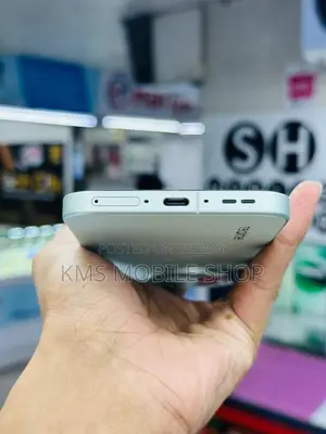 রিয়েলমি জিটি ৮ প্রো ৫১২ জিবি