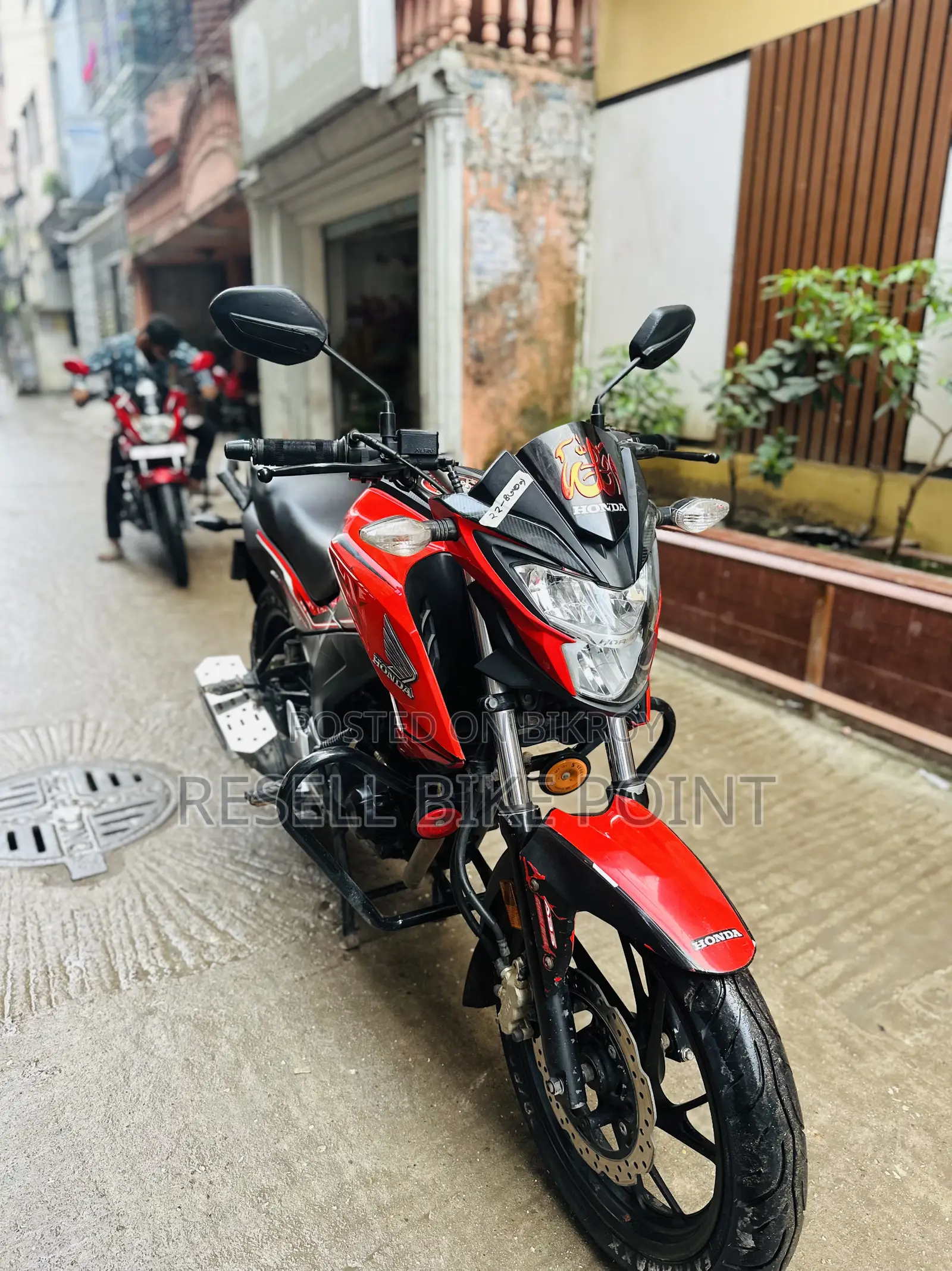 হোন্ডা হর্নেট ২০২০ লাল