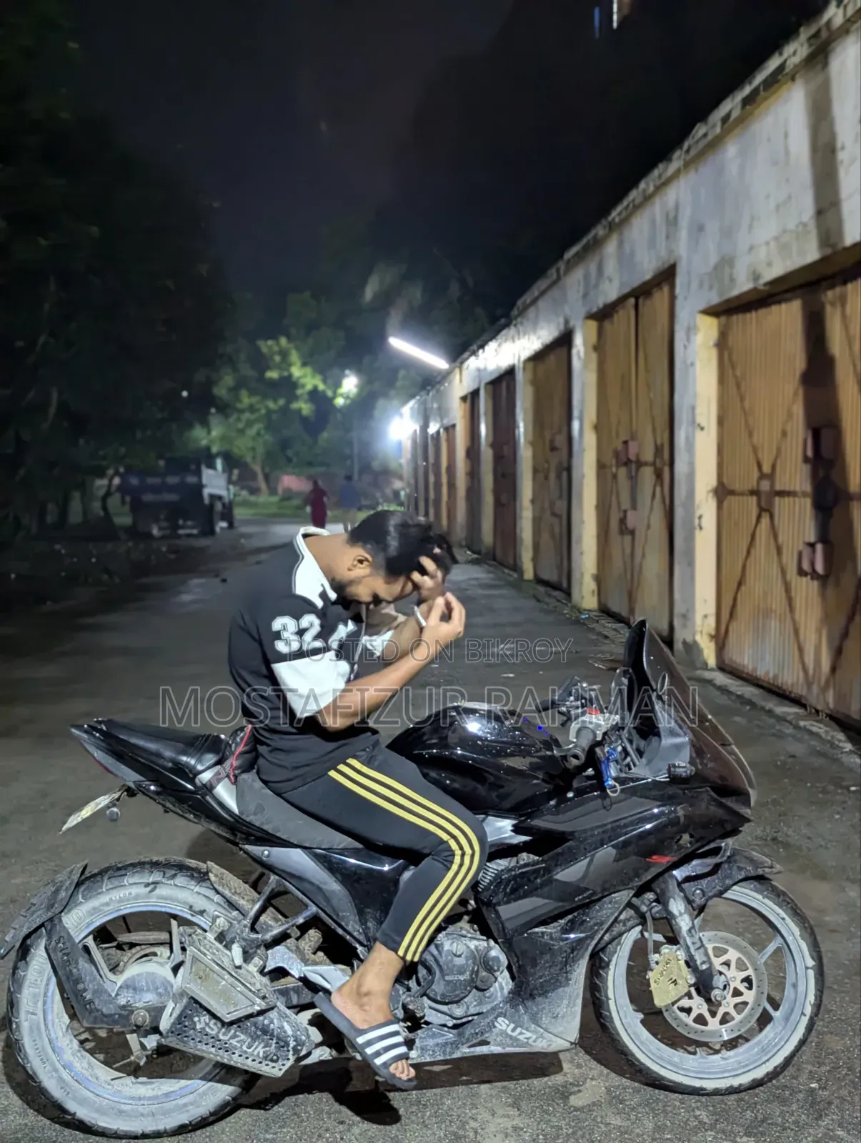 সুজুকি জিক্সার ২০১৮ কালো