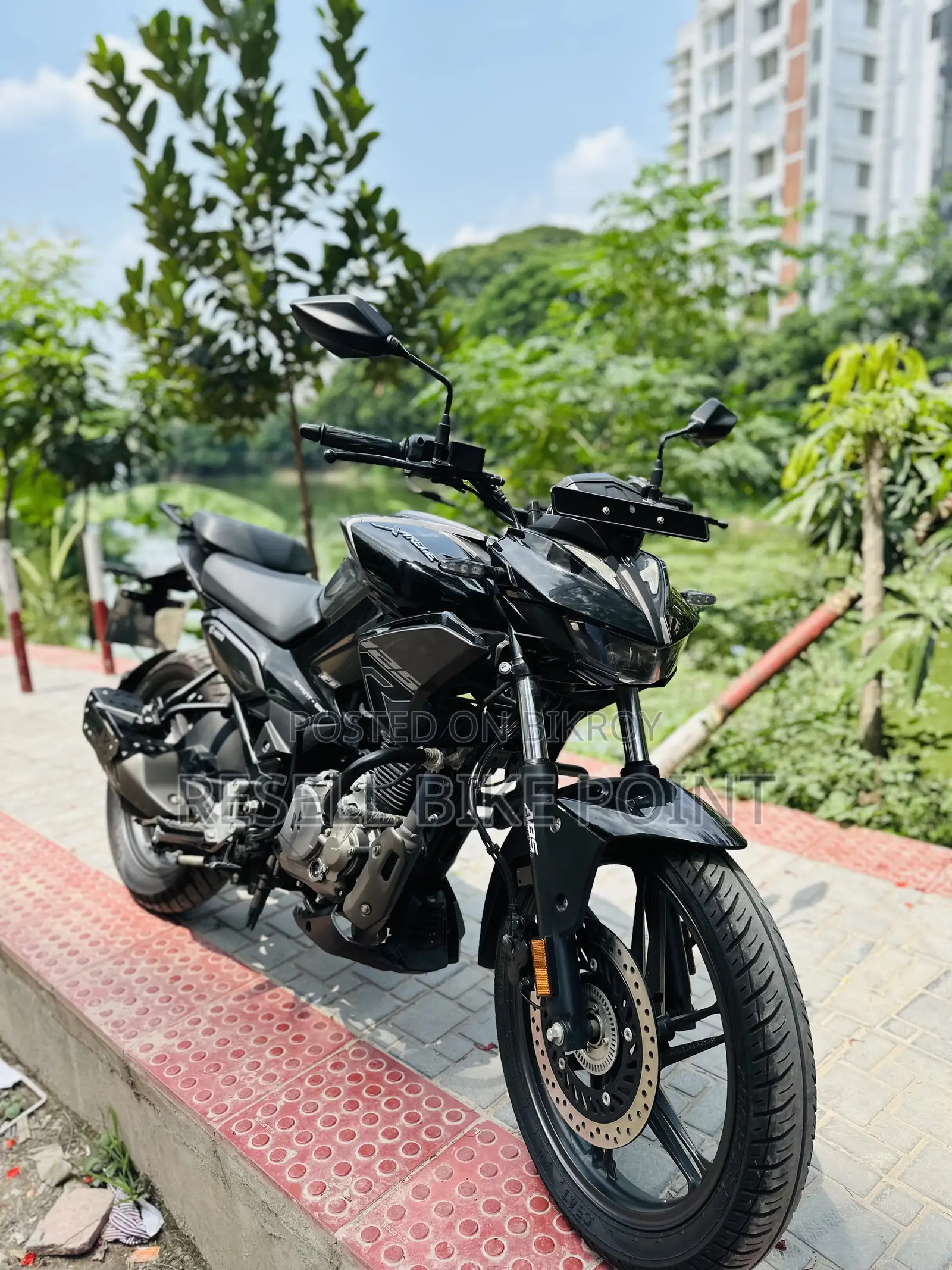 Hero Xtreme 125R 2025 Black