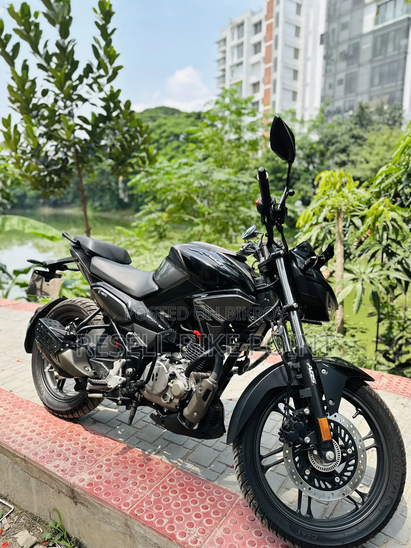 Hero Xtreme 125R 2025 Black