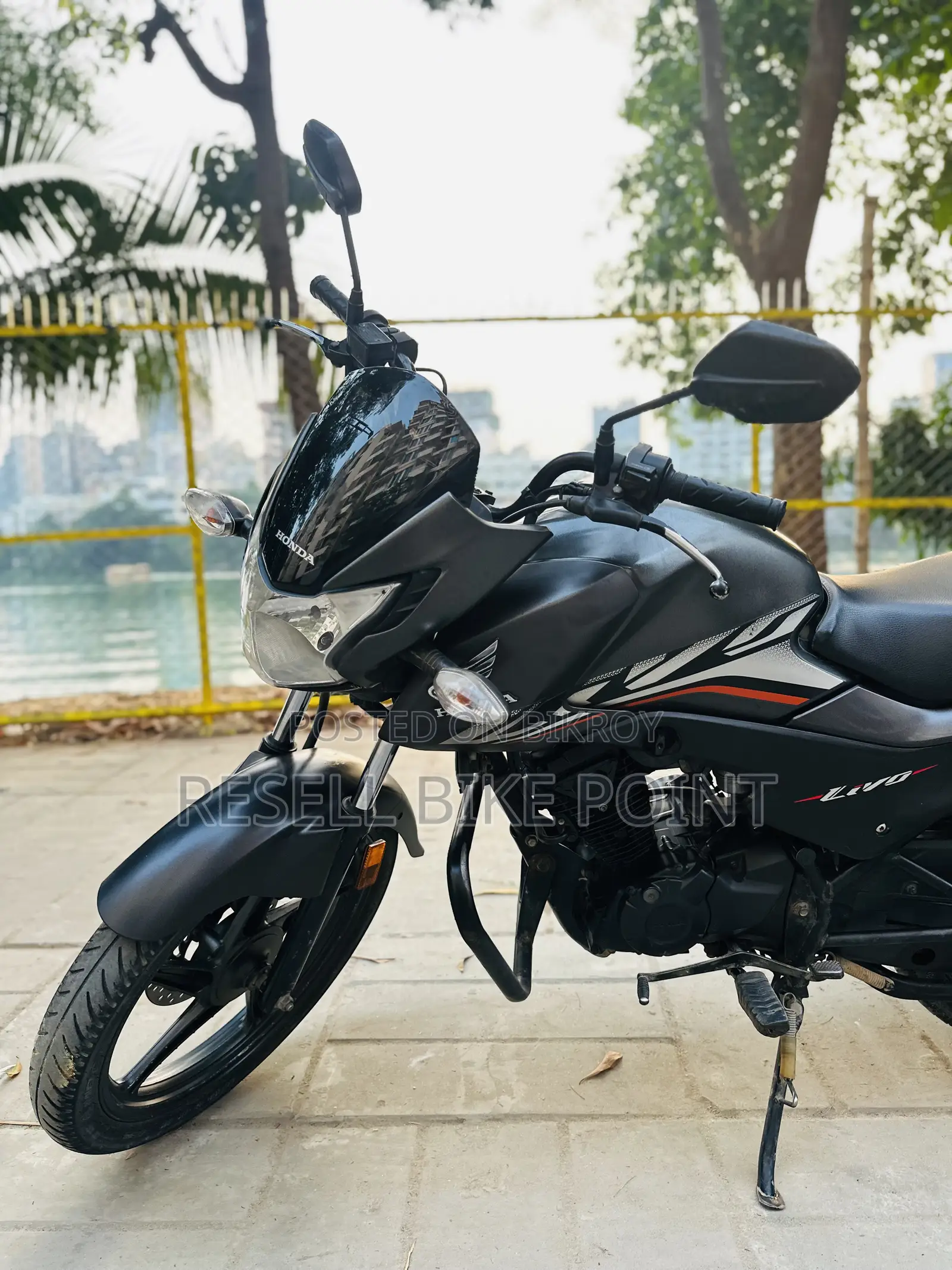 হোন্ডা লিভো ২০২২ গ্রে