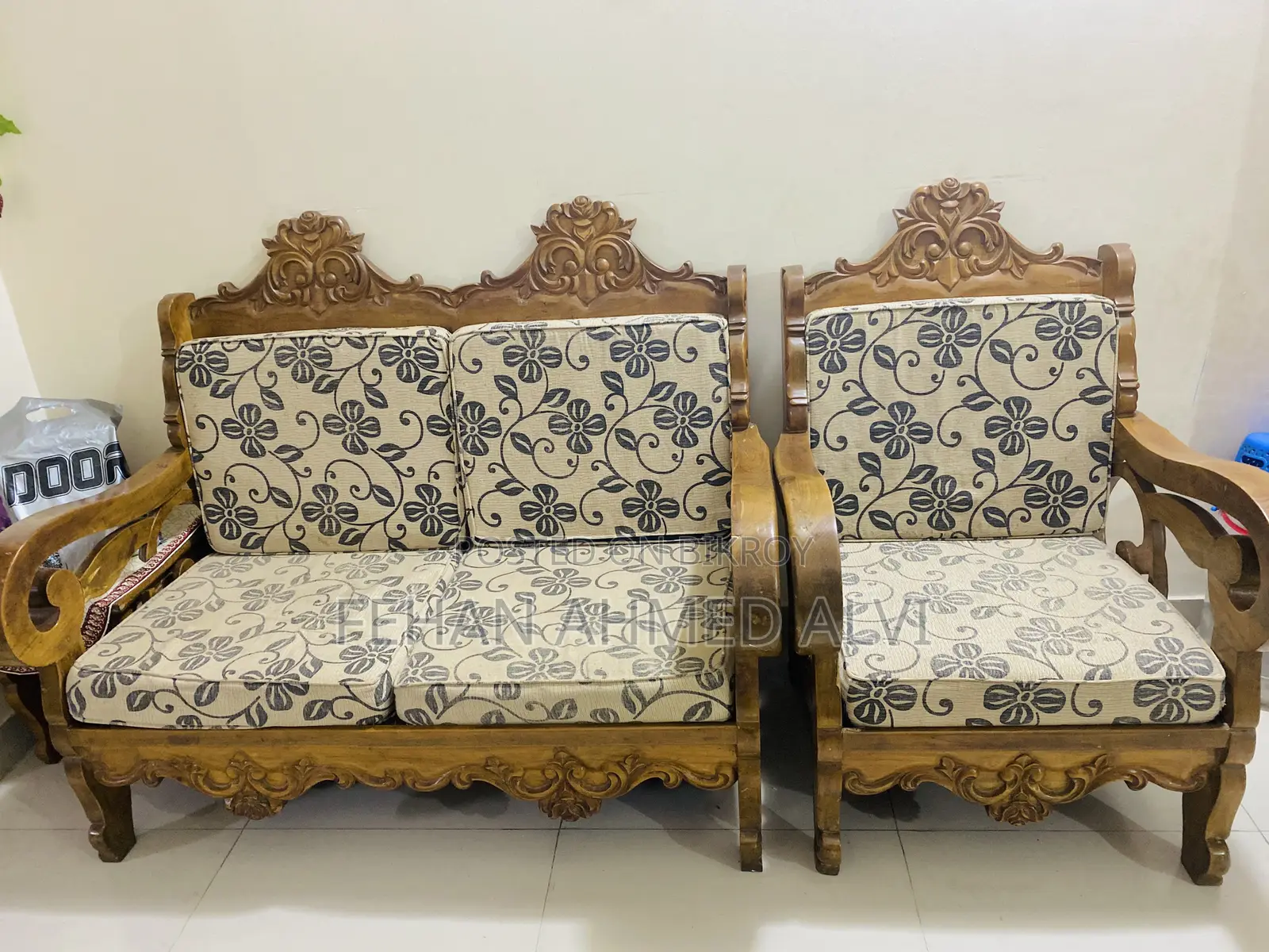Segun Wood Sofa Set