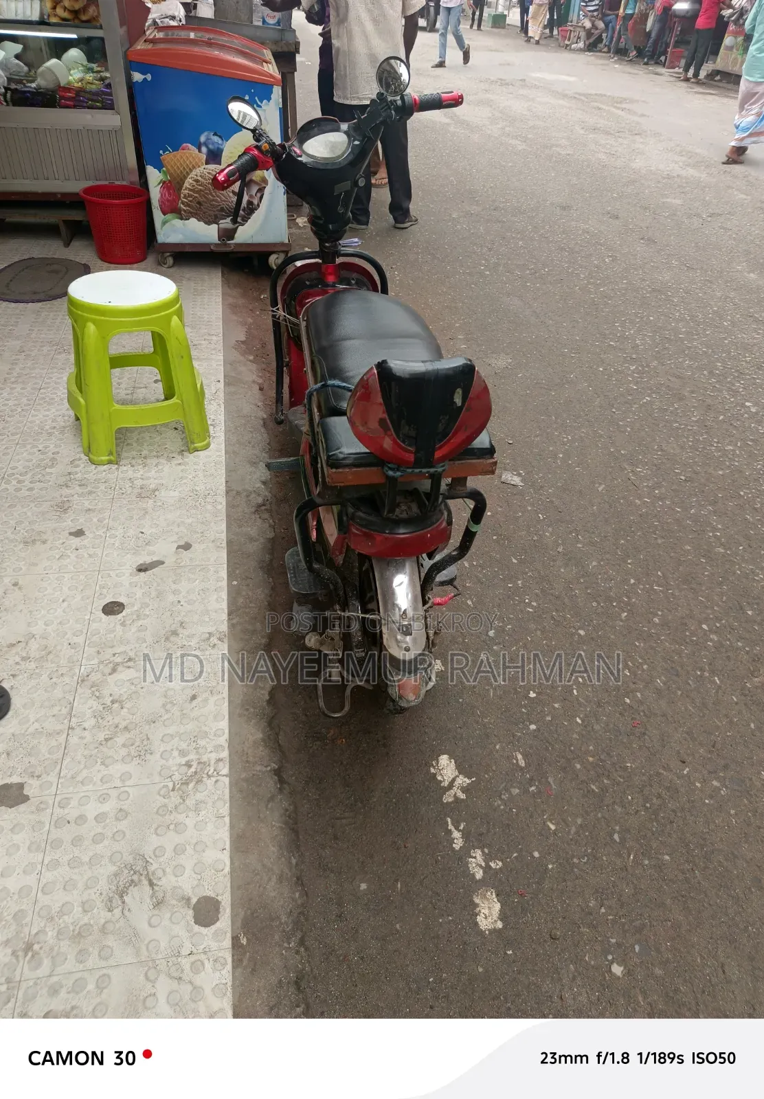 Polaris 2023 Red