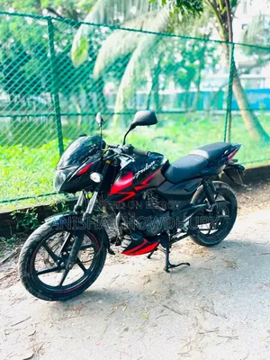 বাজাজ পালসার ১৫০ ২০১৯ ব্ল্যাক