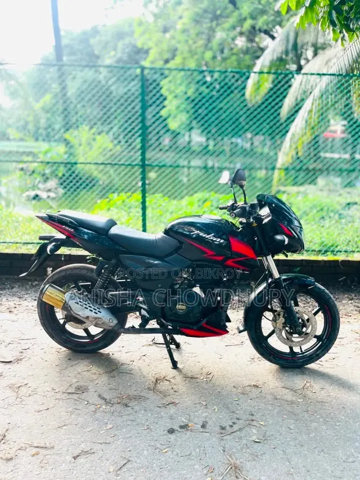 বাজাজ পালসার ১৫০ ২০১৯ ব্ল্যাক