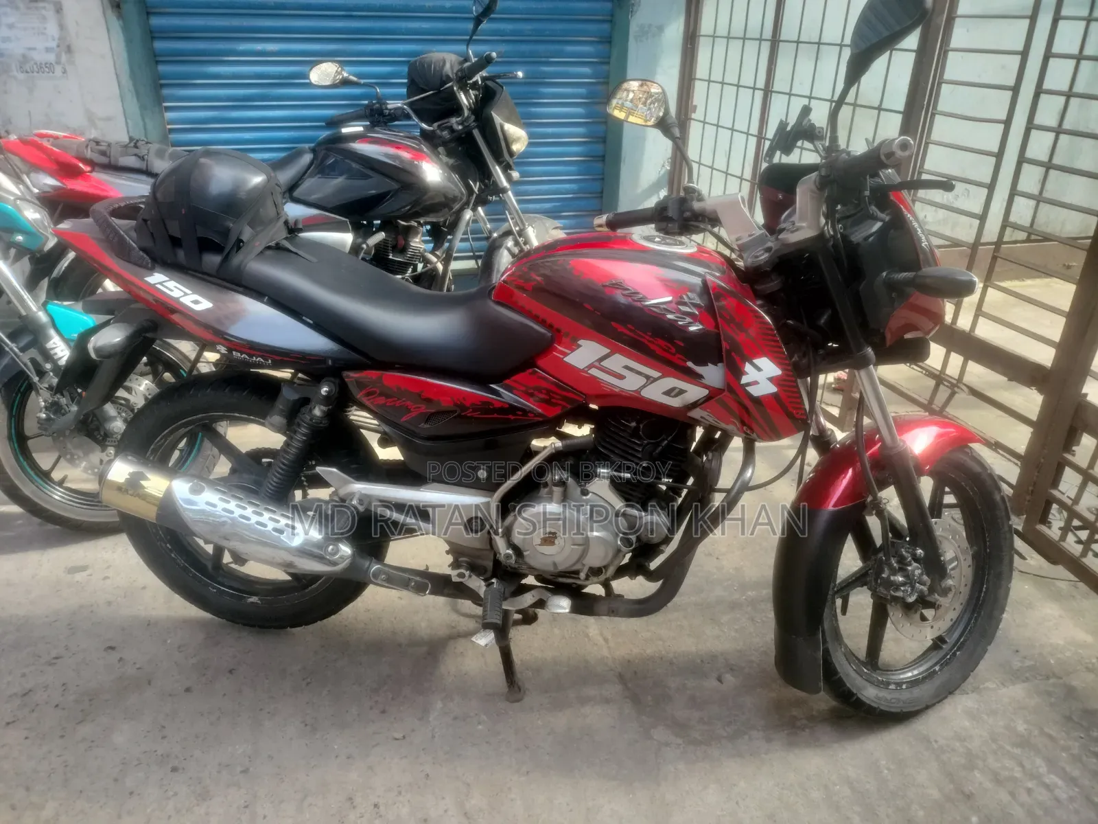 বাজাজ পালসার ১৫০ ২০১২ লাল