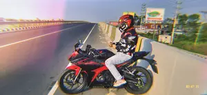 হোন্ডা সিবিআর ২০১৮ কালো