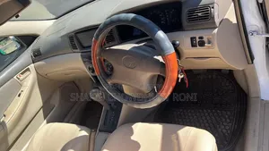 Toyota Corolla 2005 White