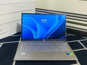Laptop HP 4GB Intel SSD 500GB