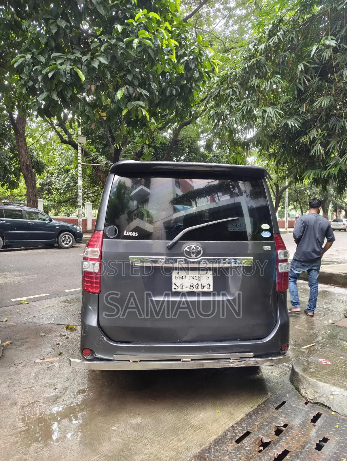 টয়োটা নোয়া ২০০৯ গ্রে