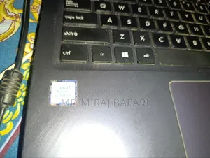 Laptop Asus VivoBook X540SA 4GB Intel Core i3 SSD 128GB