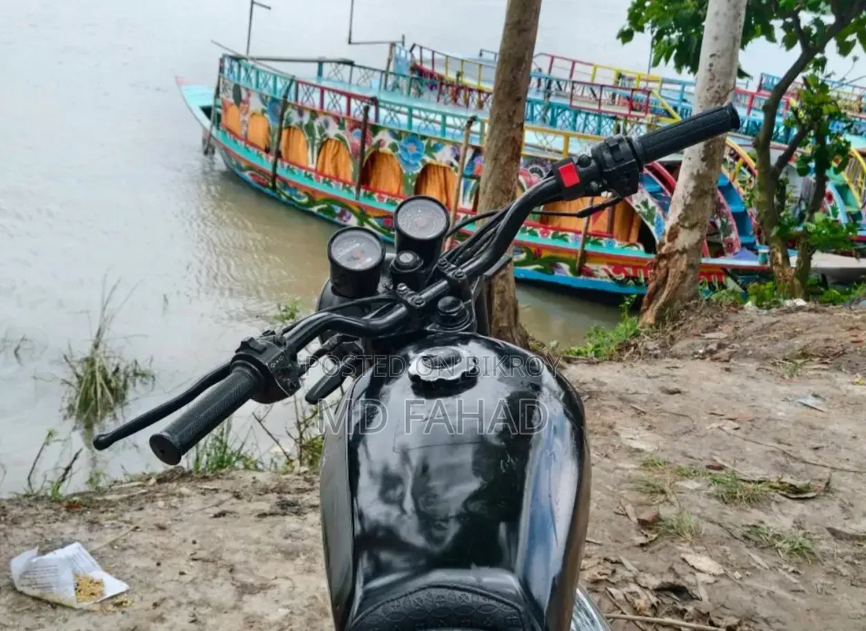 রানার এফ১০০ - ৬এ ২০১০ ব্ল্যাক
