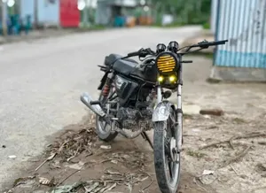 রানার এফ১০০ - ৬এ ২০১০ ব্ল্যাক