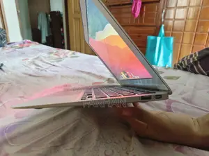 ল্যাপটপ অ্যাপল ম্যাকবুক এয়ার ৪জিবি ইন্টেল কোর আই৫ এসএসডি ১২৮জিবি