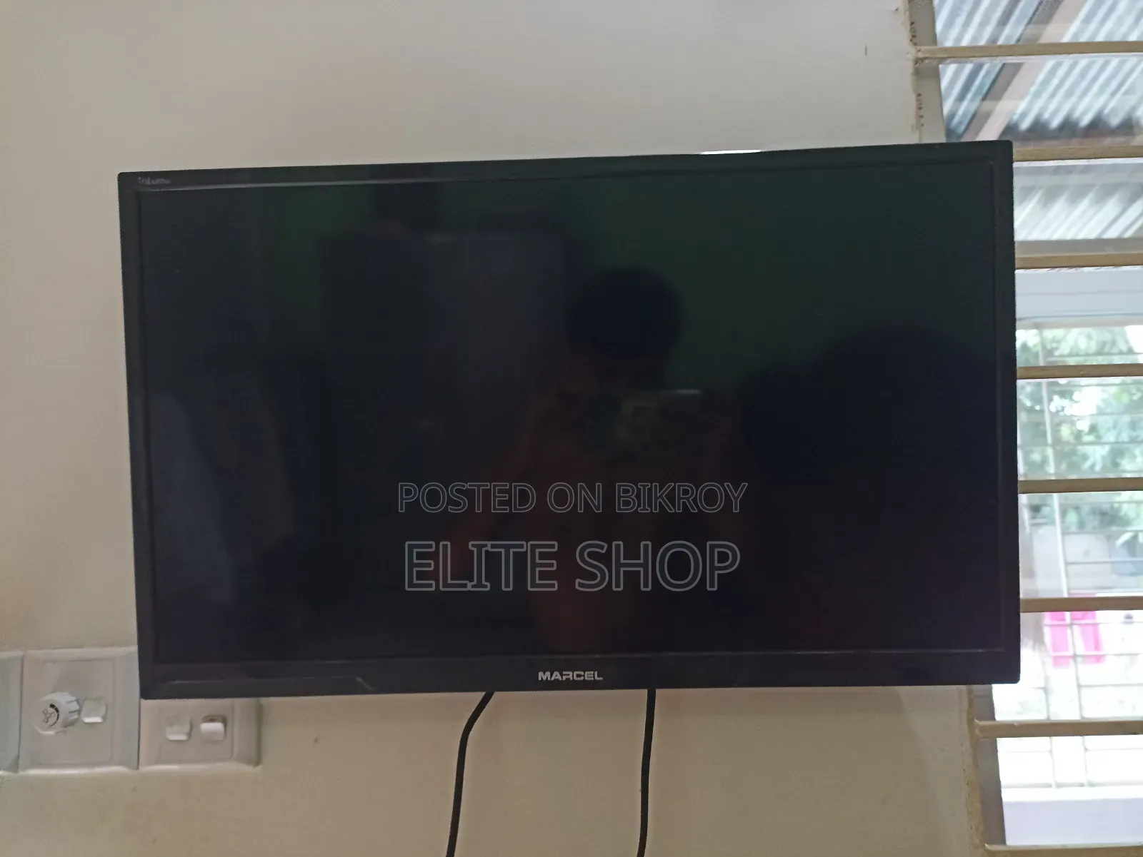 Marcel TV is still like new, barely used after purchase