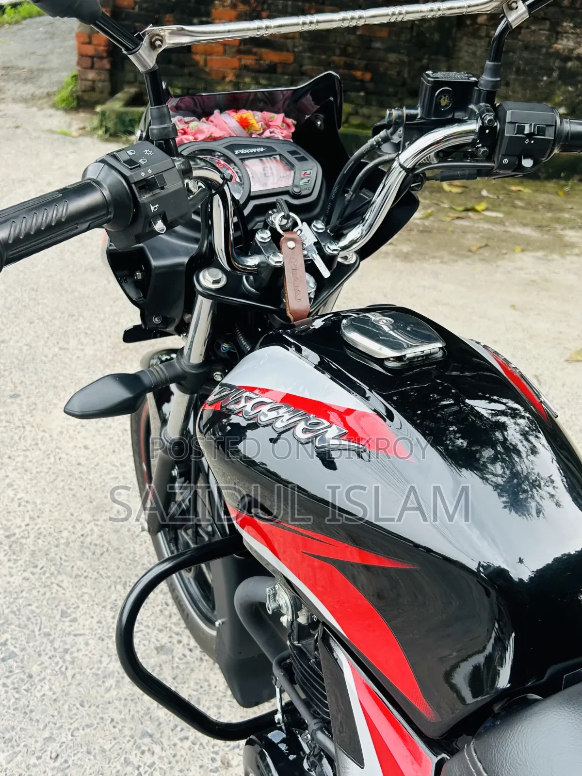New Bajaj Discover 125 2026 Black