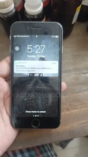 Apple iPhone 6 16 GB Silver