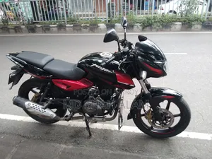 বাজাজ পালসার ১৫০ ২০১৮ ব্ল্যাক