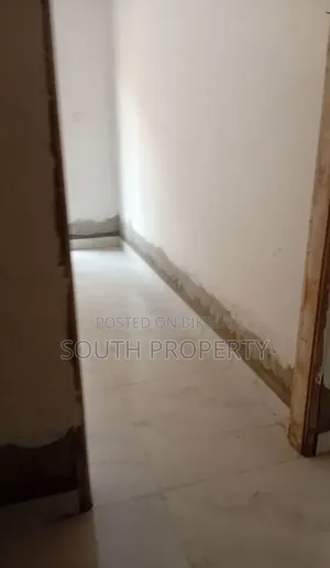 রামপুরায় ৩ বেডরুমের অ্যাপার্টমেন্ট বিক্রয়ের জন্য