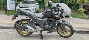 নিউ ইয়ামাহা এফজেডএস ভি৩ ২০২৪ ব্ল্যাক