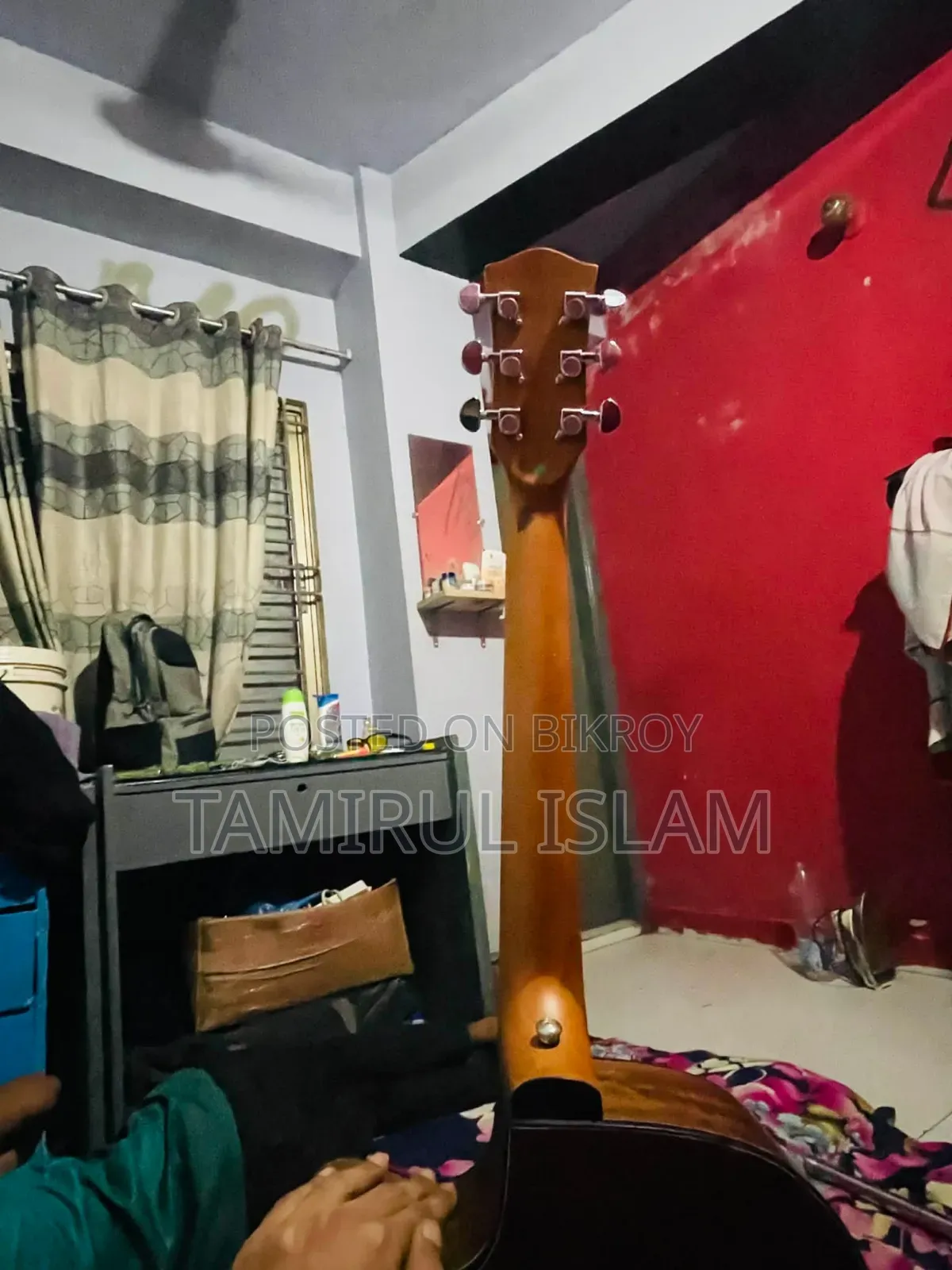 Guitar for sale