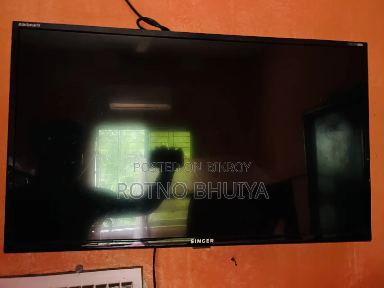 Singer 32” LED TV