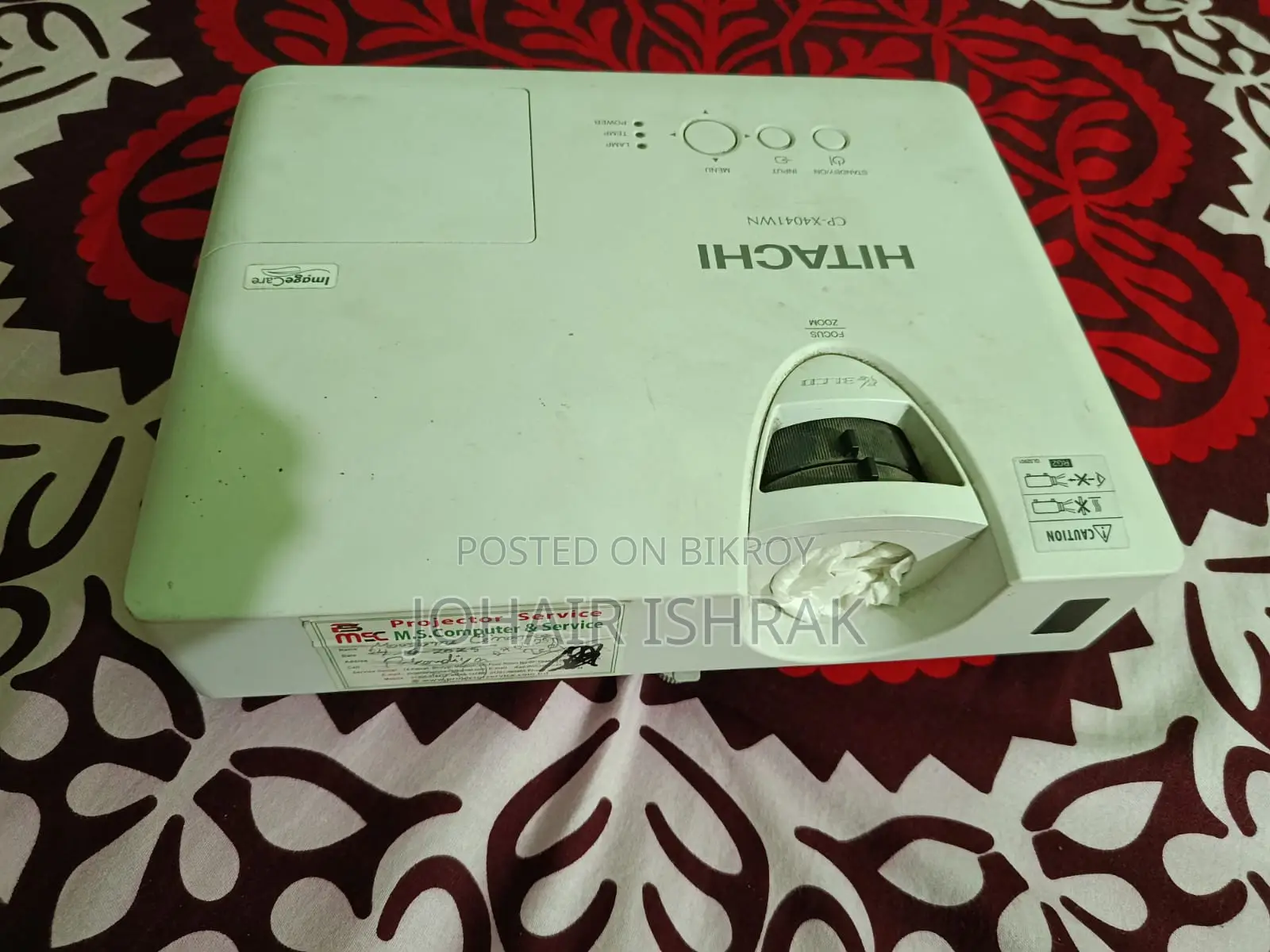Hitachi --Cp-X4041wn PROJECTOR