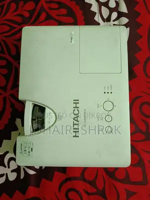 Hitachi --Cp-X4041wn PROJECTOR
