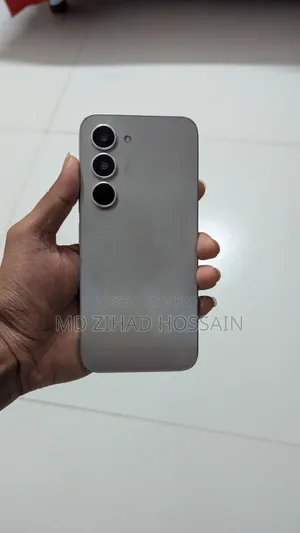 টেকনো স্পার্ক ৪০ প্রো ১২৮ জিবি সিলভার