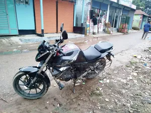 ইয়ামাহা এফজেডএস ভি২ ২০১৯ কালো