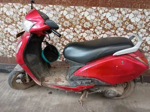 টিভিএস জুপিটার ২০১৮ লাল