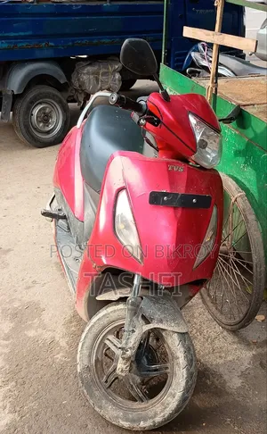 টিভিএস জুপিটার ২০১৮ লাল