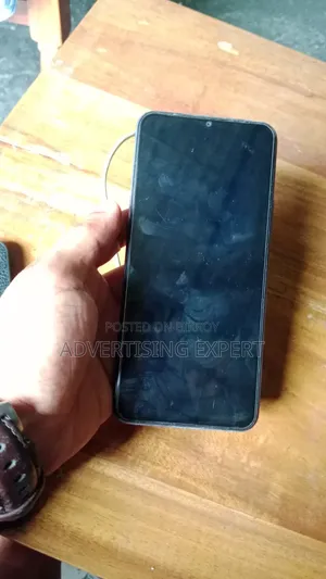 Vivo Y21 128 GB Blue