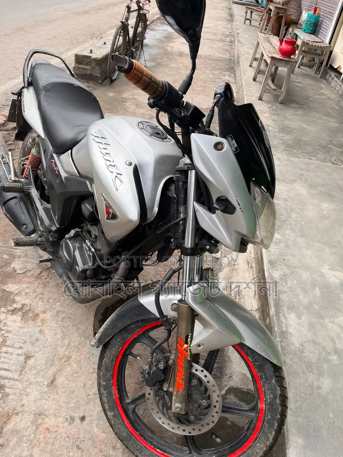হিরো হাংক ২০১৮ সাদা