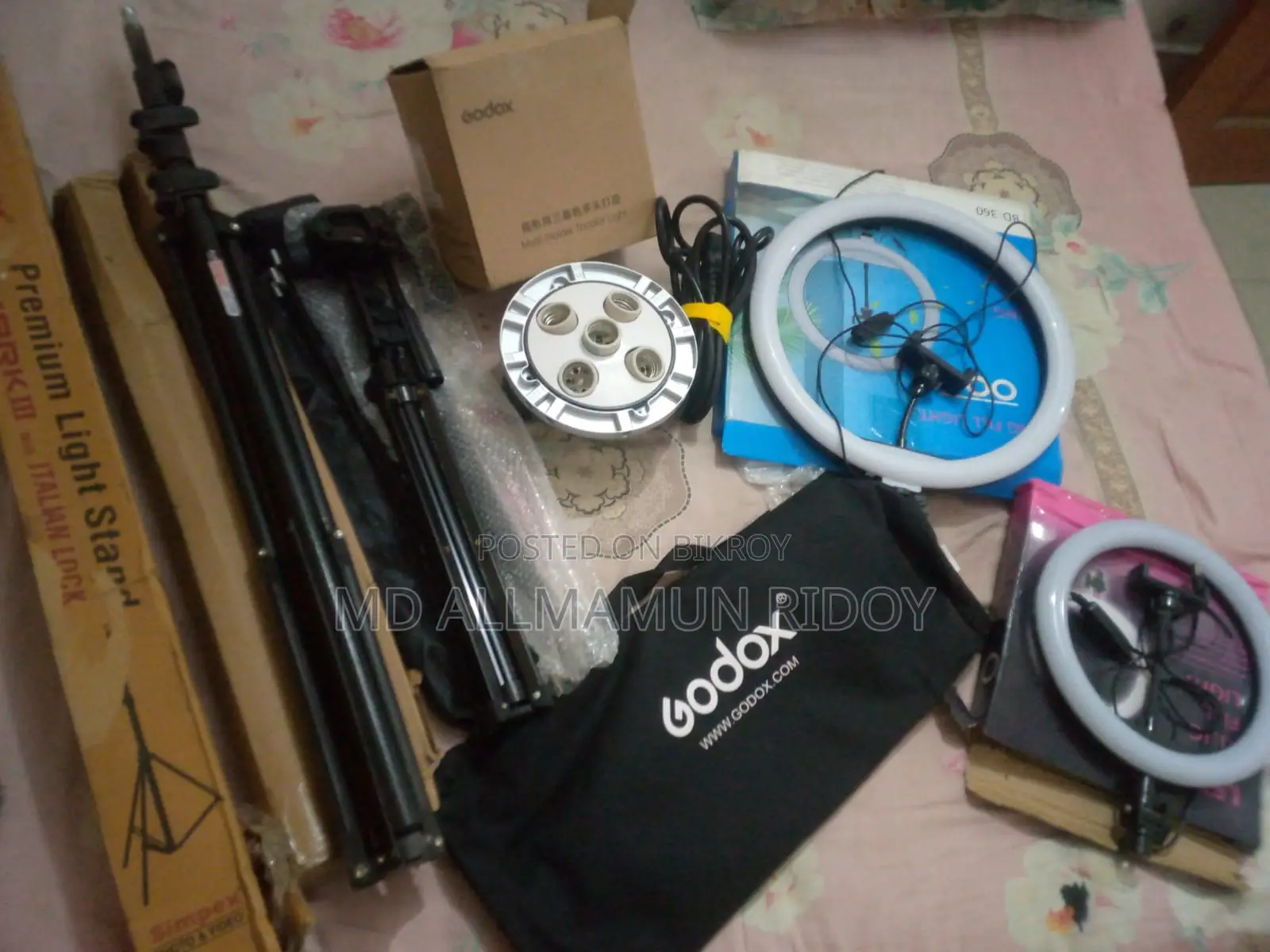 Godox TL-5 Holder & Softbox + Ring Light + Tripod Used Only 1 Day
