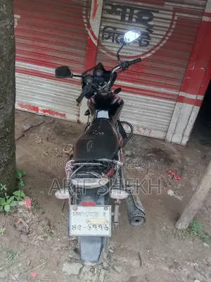 Bajaj Discover 100 2014 Black