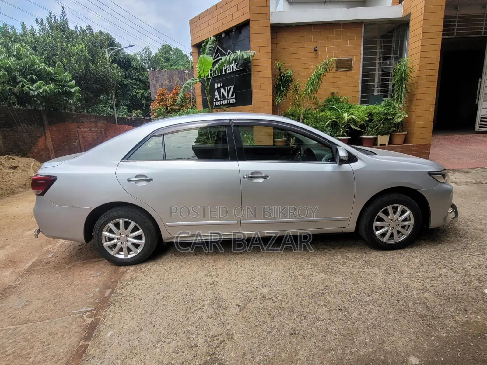 Toyota Premio 1.5 Front-Wheel Drive 2017 Silver