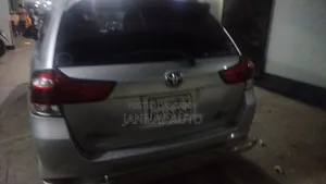 Toyota Corolla Fielder 2016 Silver