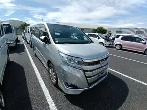 Toyota Noah 1.8 Front-Wheel Drive Hybrid (7-Seater) 2021 Silver