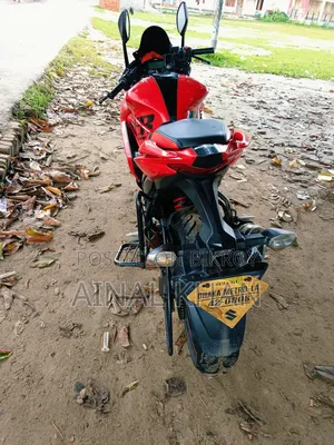 সুজুকি জিক্সার এসএফ ২০২২ লাল