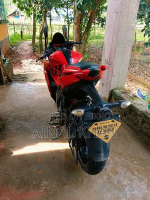 সুজুকি জিক্সার এসএফ ২০২২ লাল