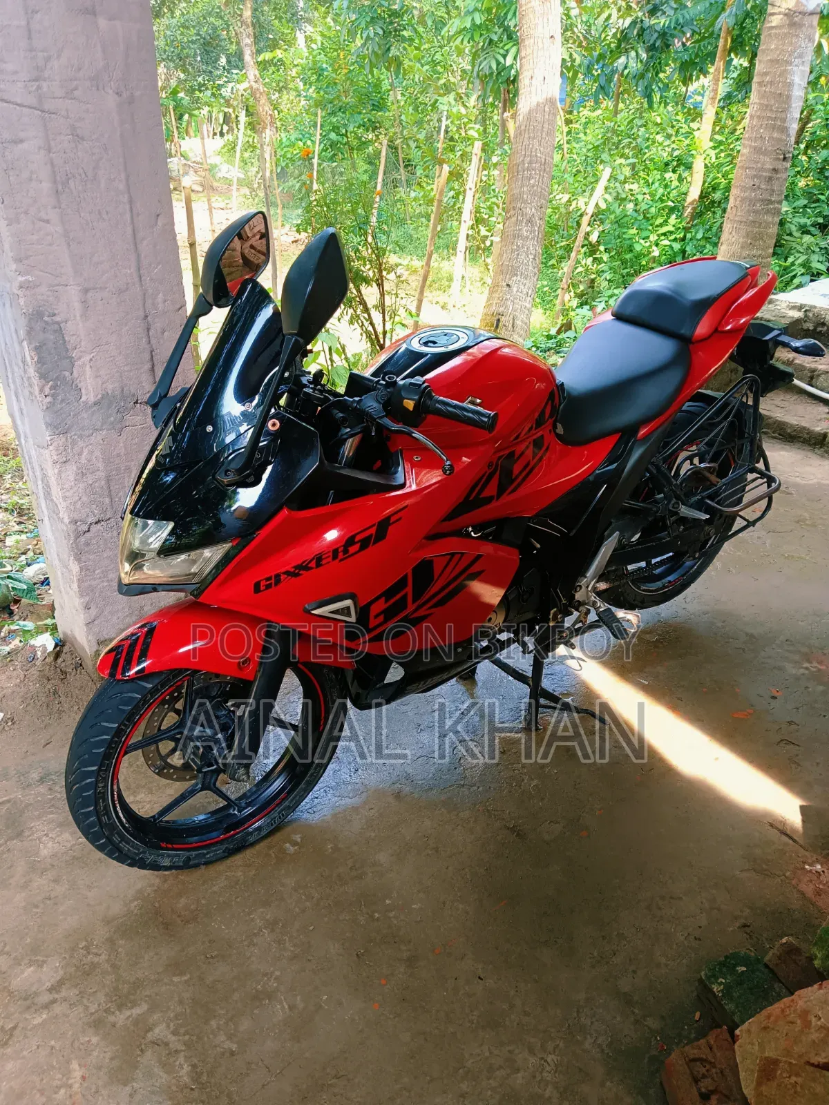 সুজুকি জিক্সার এসএফ ২০২২ লাল