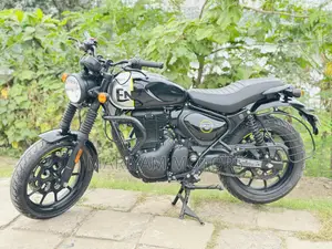 নতুন রয়্যাল এনফিল্ড হান্টার ৩৫০ ২০২৫ ব্ল্যাক