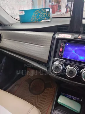 টয়োটা এক্সিও ২০১২ রূপালি